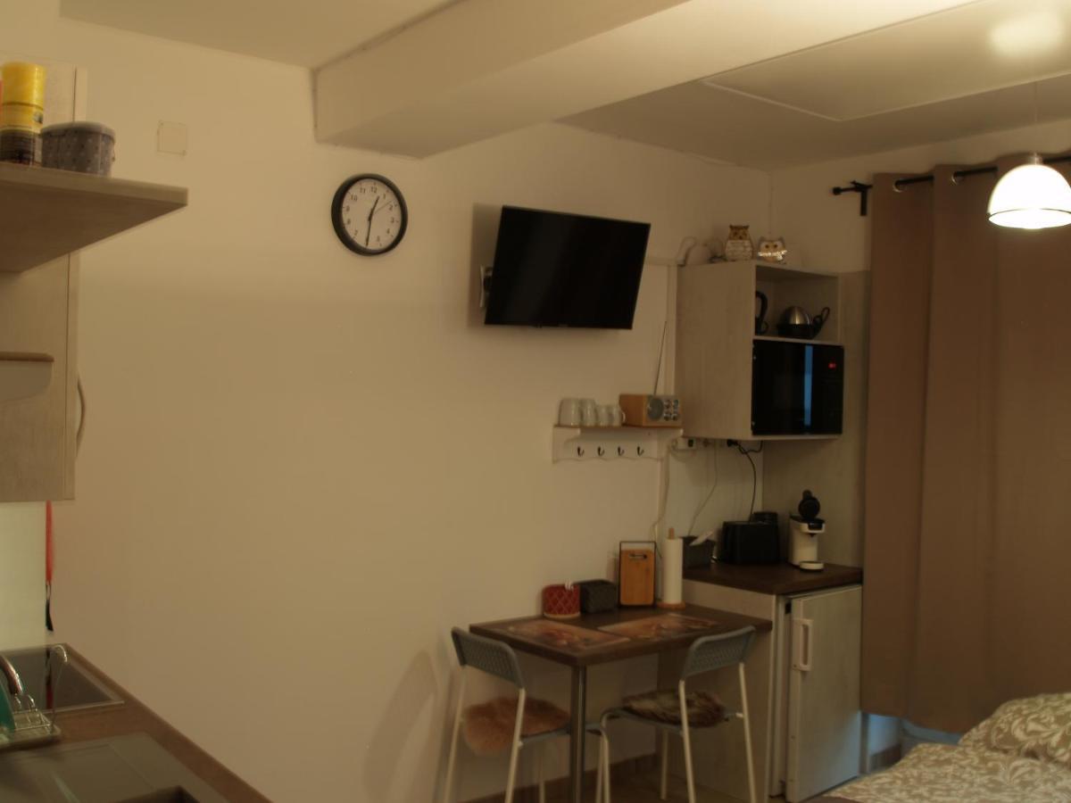 Apartmán Lg Tiny Korneuburg Exteriér fotografie